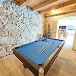 Stone House With Pool فيلة *