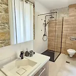 Stone House With Pool * Tribalj (Primorsko-Goranska)