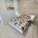 Stone House With Pool * Tribalj (Primorsko-Goranska)