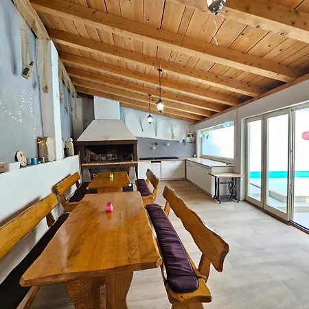 Villa Stone House With Pool *