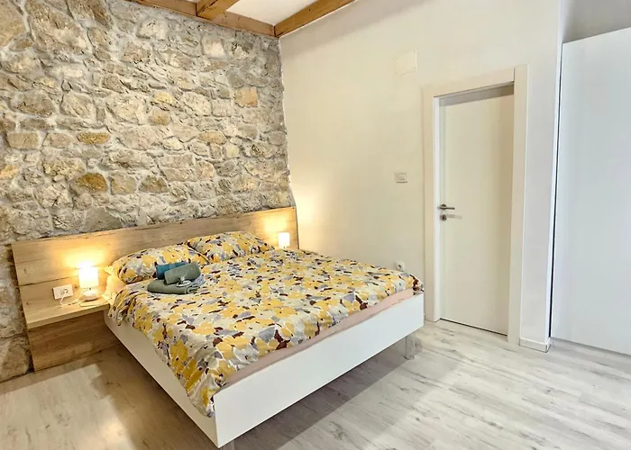 Stone House With Pool Villa Tribalj (Primorsko-Goranska)